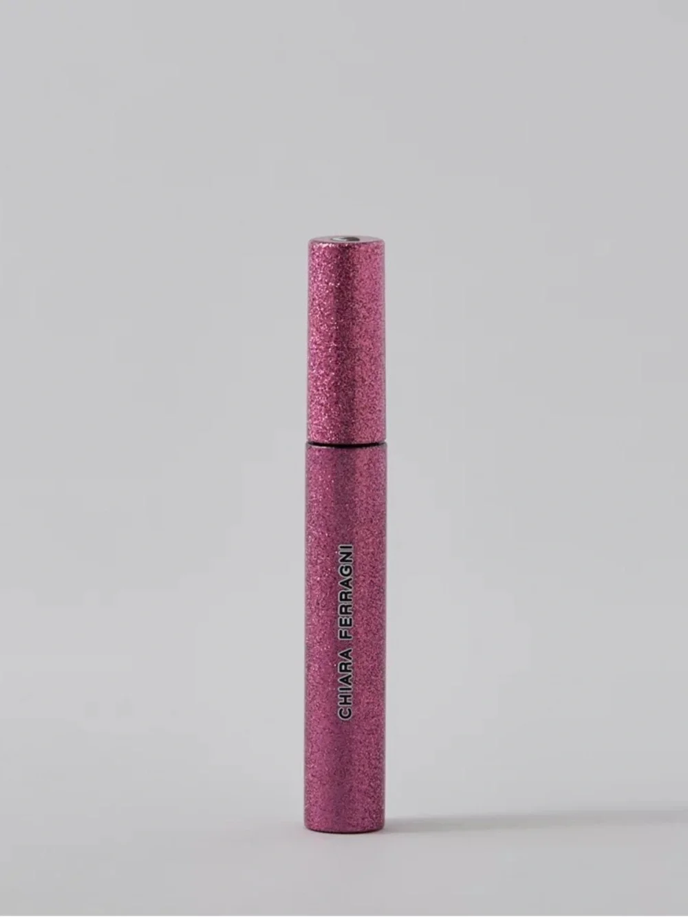 Chiara Ferragni Mascara - UNPOSTED 01